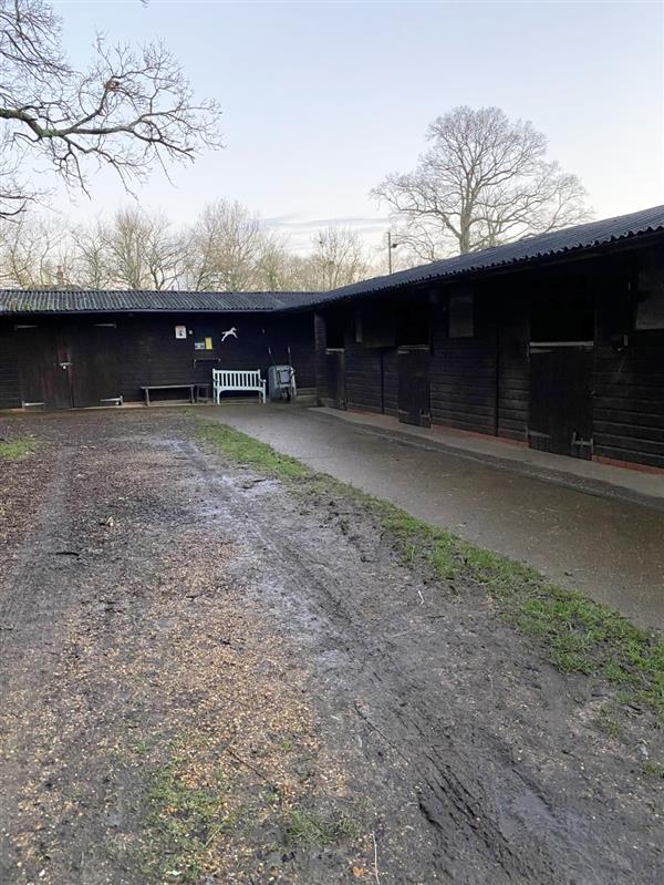 3 acres, Guildford, Surrey UKLandandFarms.co.uk